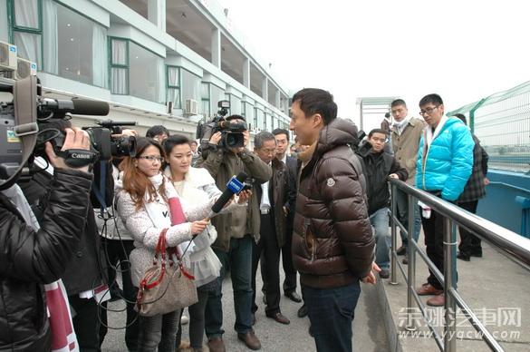 角逐天马山赛场全新换代凯美瑞对比试驾_余姚汽车网