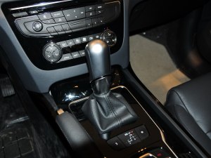 标致508 2012款 2.0L 自动智享版