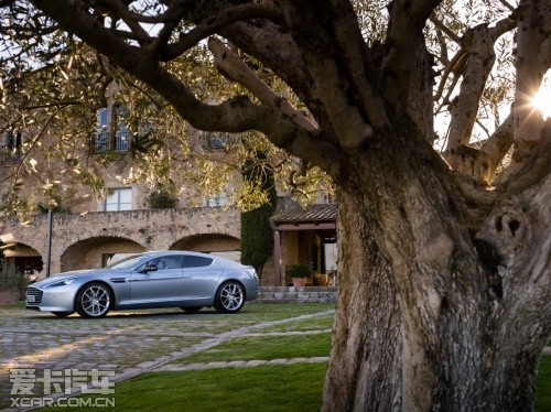 肆“翼”翱翔 试驾阿斯顿马丁Rapide S 肆“翼”翱翔 试驾阿斯顿马丁Rapide S