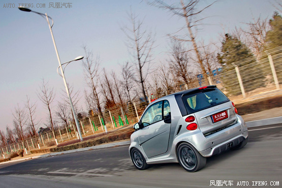 [凤凰测]smart fortwo 喜爱不需要理由(4)