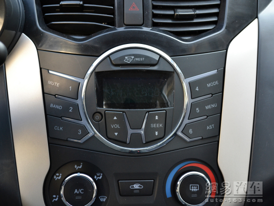 夏利N7 2013款 1.3MT智能节油尊贵型