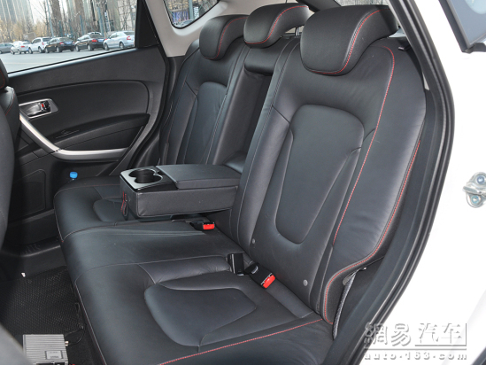 奔腾X80 2013款 2.0AT豪华型