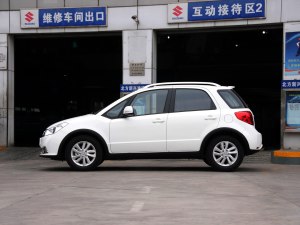 铃木长安铃木天语 SX42013款 酷锐 1.6L 手动灵动型