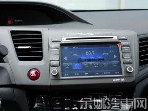 本田东风本田思域2013款 十周年纪念 1.8L 自动豪华版