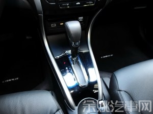 凌派 2013款 1.8L 自动旗舰版