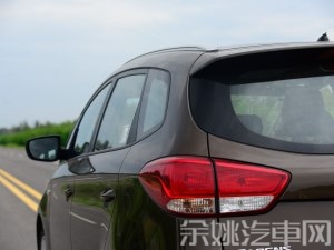 起亚起亚(进口)佳乐2013款 2.0L 5座自动标准版