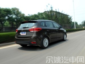 起亚起亚(进口)佳乐2013款 2.0L 5座自动标准版