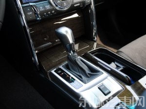 丰田一汽丰田锐志2013款 2.5V 高配型 丰田一汽丰田锐志2013款 2.5V 高配型