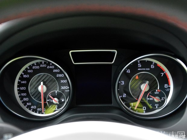 奔驰-AMG 奔驰GLA级AMG 2015款 GLA 45 AMG 4MATIC