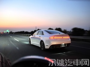 林肯 林肯MKZ 2014款 2.0T 尊耀版