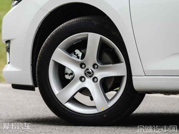 东风风神2015款风神L60