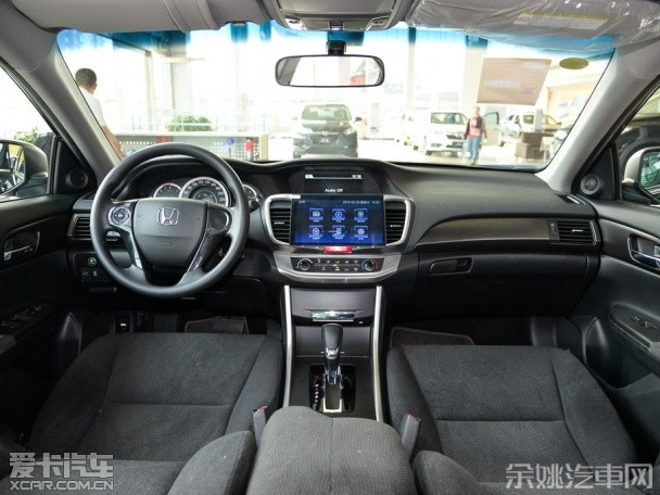 广汽本田2015款雅阁
